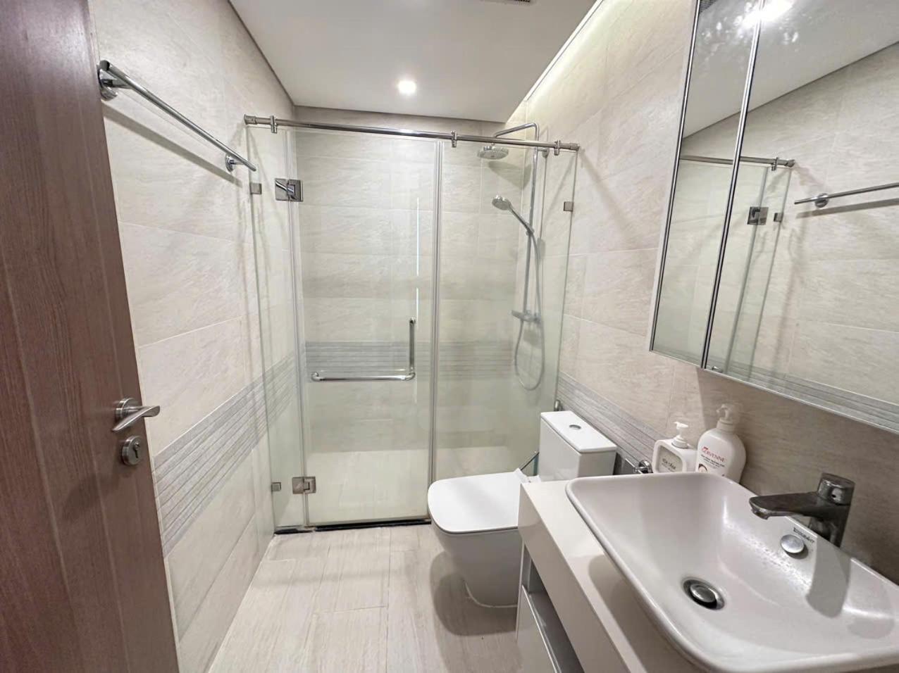 Luxury Apartment In Vinhomes Metropolis ハノイ市 エクステリア 写真